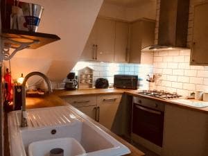 Dugdales Cottage Image 3