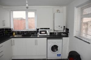 Jo Melrose Fairview House Image 2