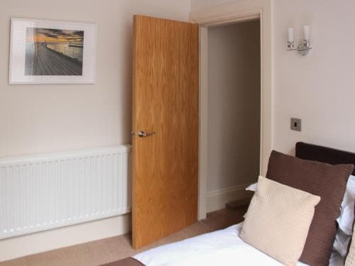 Apartment 2 - 28156 Image 3