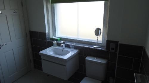 Hunter’s Retreat - York City Centre Apartment Image 3