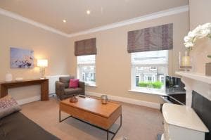 Lucy's Lodge- Most Stylish Apartment On Vibrant Bishy Road Image 2