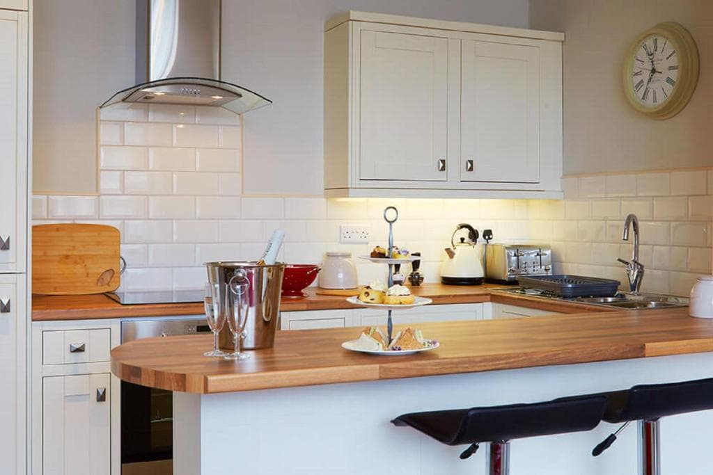 Red Lea Apartments Image 1