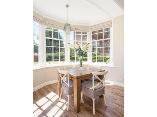 Stunning 1BR Apartment in Central York w/Parking Image 3