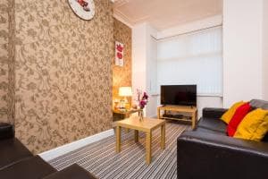 Highfield House Image 2