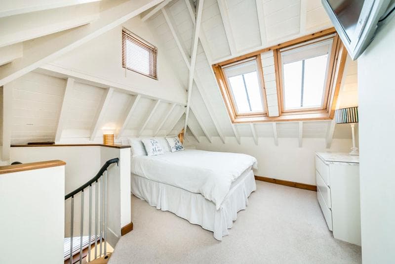 The Boathouse Image 3