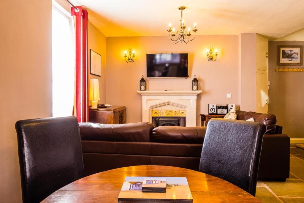 The Corner House Image 1