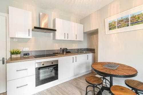 Blossoms Reach - 2 minutes from station and city centre Image 3