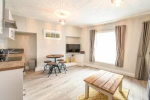 Blossoms Reach - 2 minutes from station and city centre Image 2