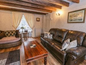 11A High Street Image 3