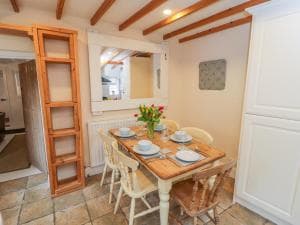 Bramble Cottage Image 3