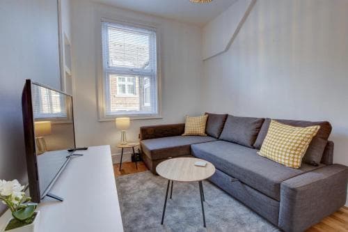 Beyond the Harbour Image 2