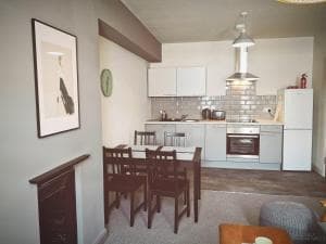 Homely Serviced Apartments - Figtree Image 1