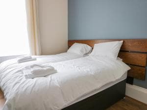 Newbegin Cottage Image 1