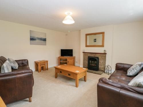 Pine Cottage Image 3