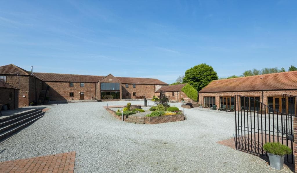 Furrows Cottage Image 1