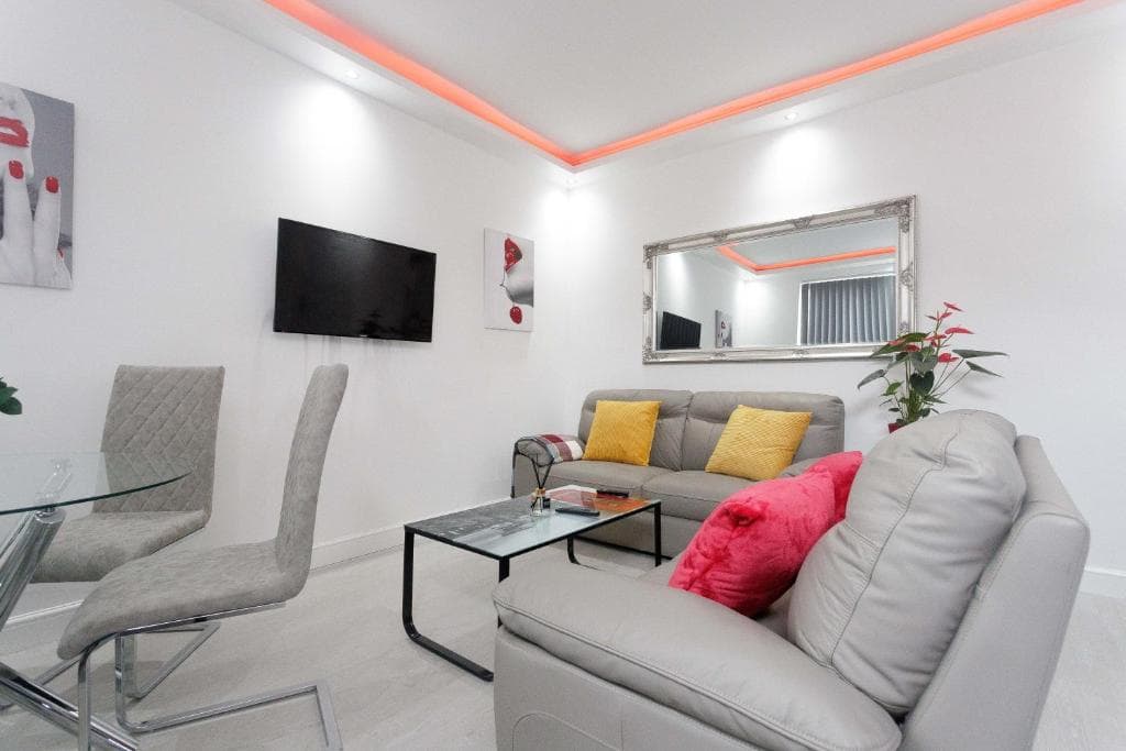 Burton House Image 1