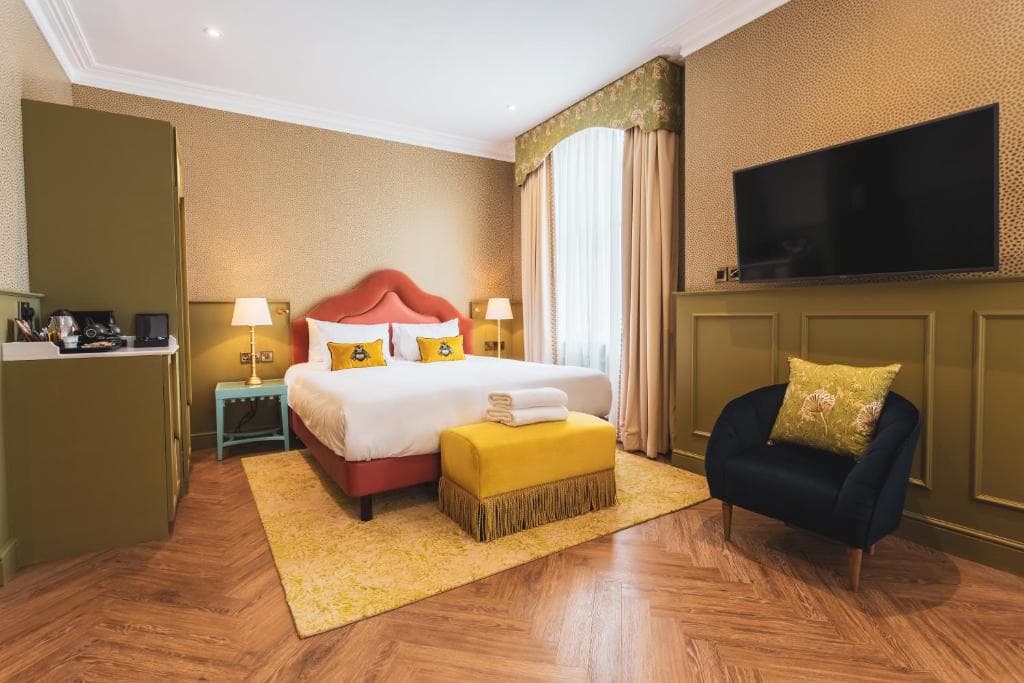 Elmbank Hotel And Lodge - part of The Cairn Collection Image 1