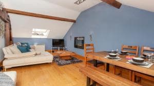 City Centre Penthouse Apartment Woodmills Quay Image 2