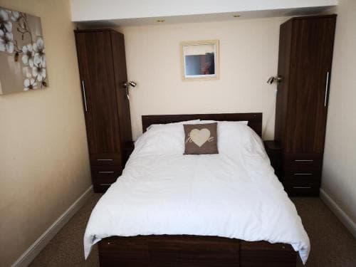 Contemporary Cottage Holidays Image 2