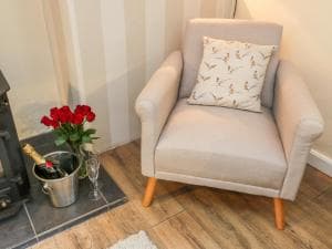 Pheasant Cottage Image 2