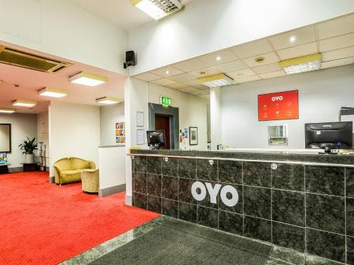 OYO Flagship Sheffield Metropolitan Image 3