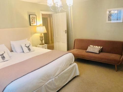 Ilkley Central One Image 3