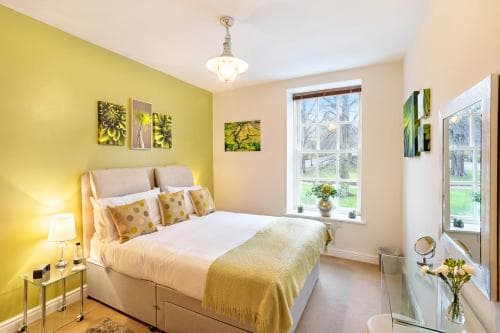 The Old Toffee Works FREE PARKING Image 3