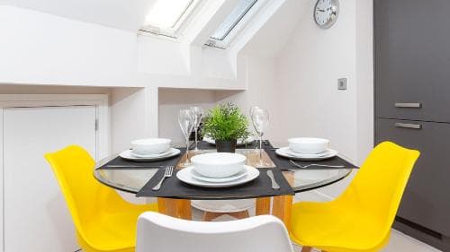 The Atico Spacious Duplex Luxury Apartment Image 2