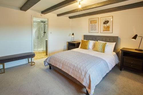 Host & Stay - The Coach House Image 3