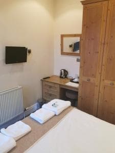 The Queens Hotel Image 3