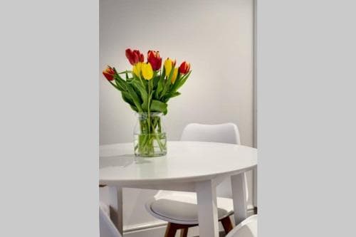 Stylish Sheffield City Spot Image 2