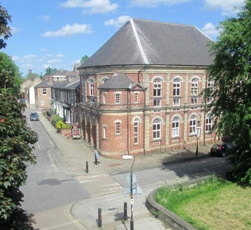 Victoria Bar Apartments Image 2