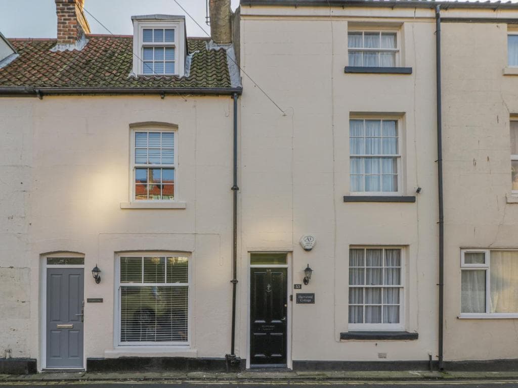 Captain's Cottage Image 1