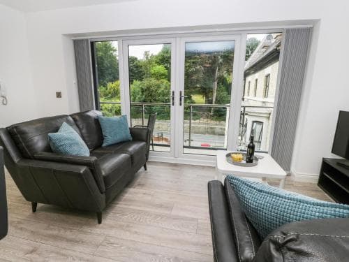 Apartment 2 Image 11