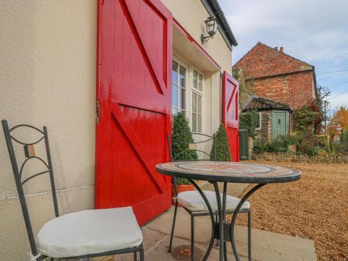 The Farmhouse Kitchen Image 3