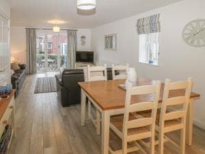 Sandy Corner Image 2