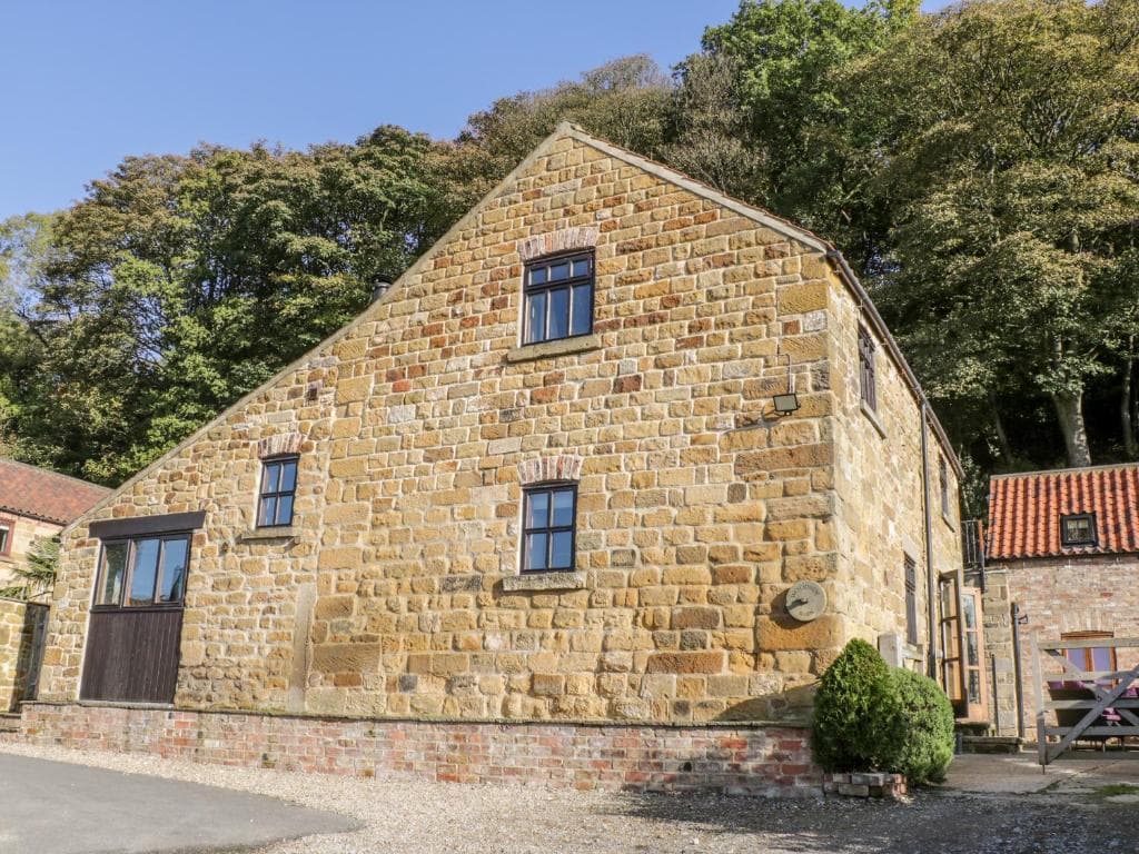 Woodside Barn Image 1