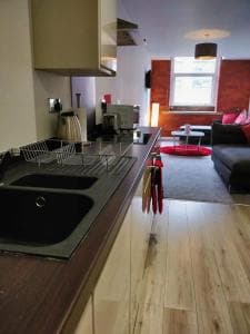 Empire Apartments Image 2