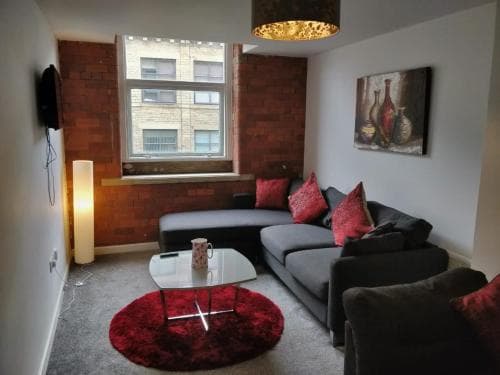 Empire Apartments Image 1