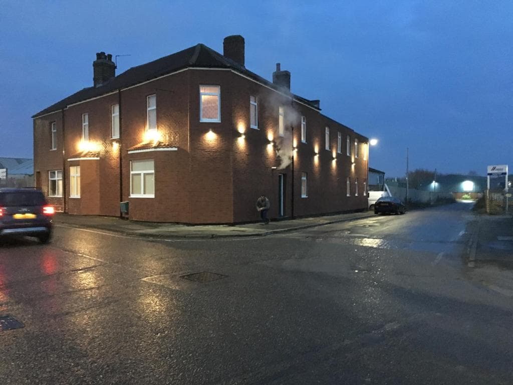 Premier Rooms Teesside Image 1