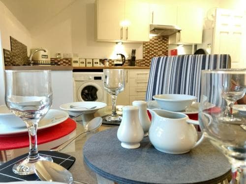 Apartment 8 at 19 Brooklands Image 2