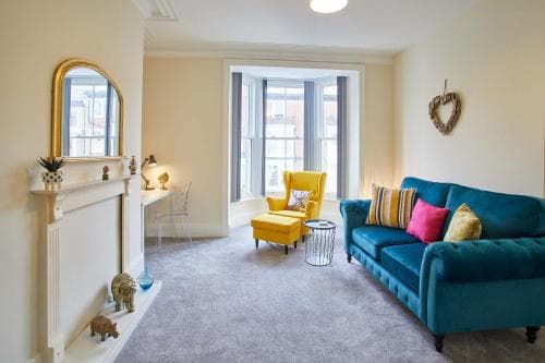 Host & Stay - The Funky Robin Apartment Image 3