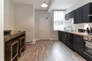 Gillygate Nest with Free Allocated Parking Image 2