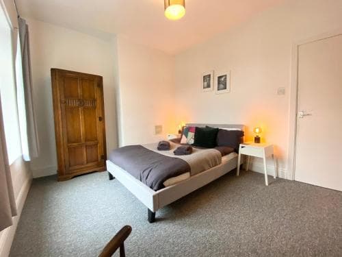 Hill Cottage Image 3