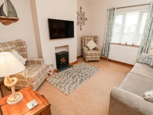 2 North Cottage Image 2