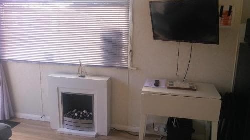 S&B Seaside Chalet Image 1