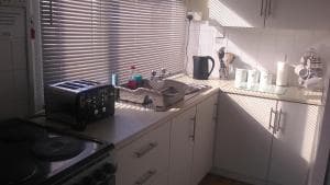 S&B Seaside Chalet Image 3