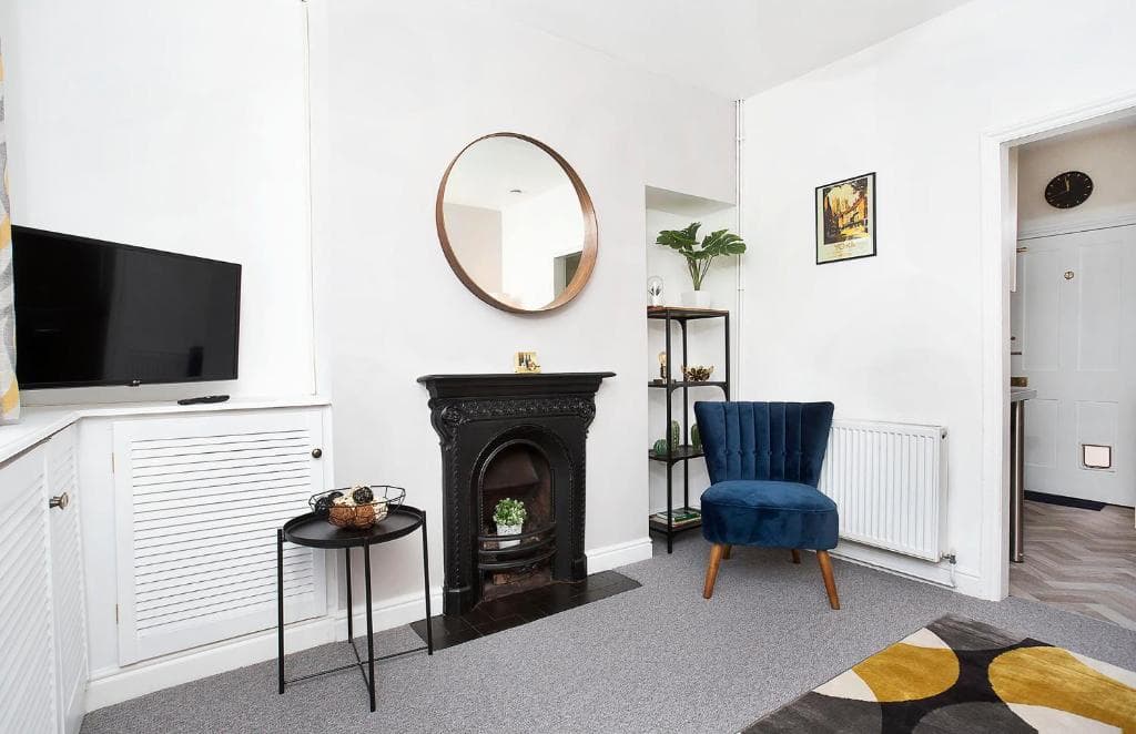 Falconer Street Image 1