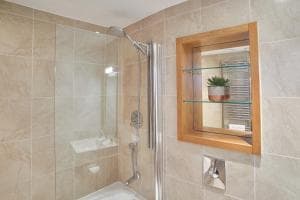 Host & Stay - No 7 Regent House Image 2