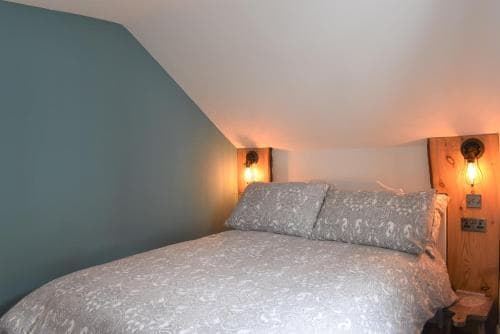 Albion Cottage Image 3